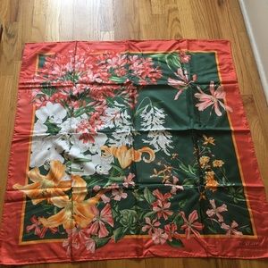 Valentino silk scarf (rate collection; vintage)